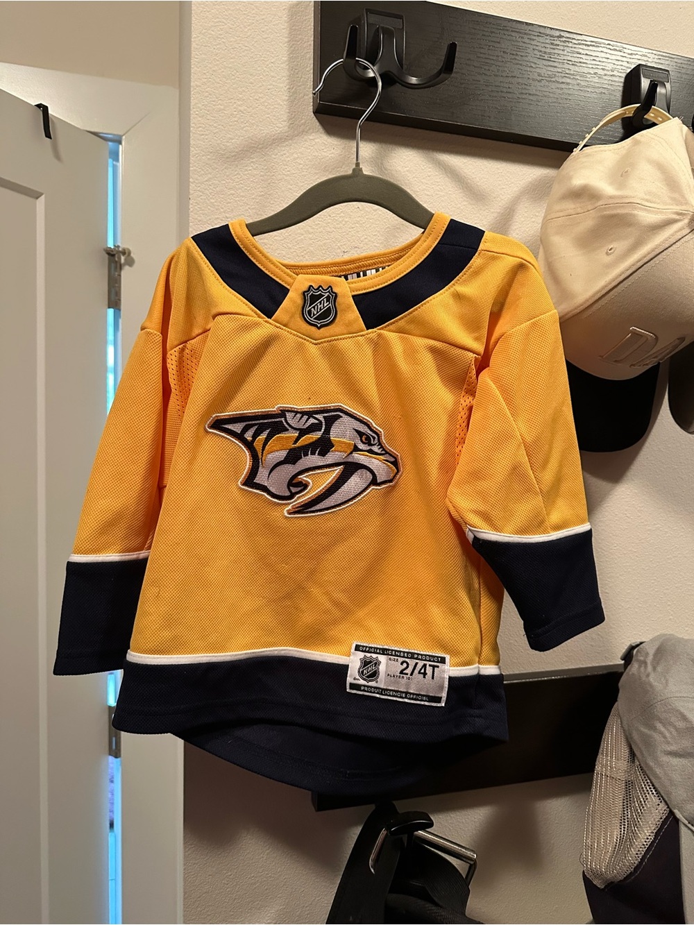 NHL Kids Yellow and Navy Nashville Predators Jersey 2-4T